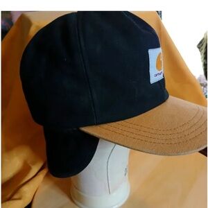 Carhartt Black and Tan Cold Weather
Hat With Ear-Flap Sz Large